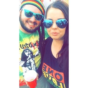 Meet your Posher, Leslie